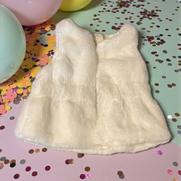 First Impressions Macy's Faux-Fur Vest Baby Girl - Picture 1 of 5